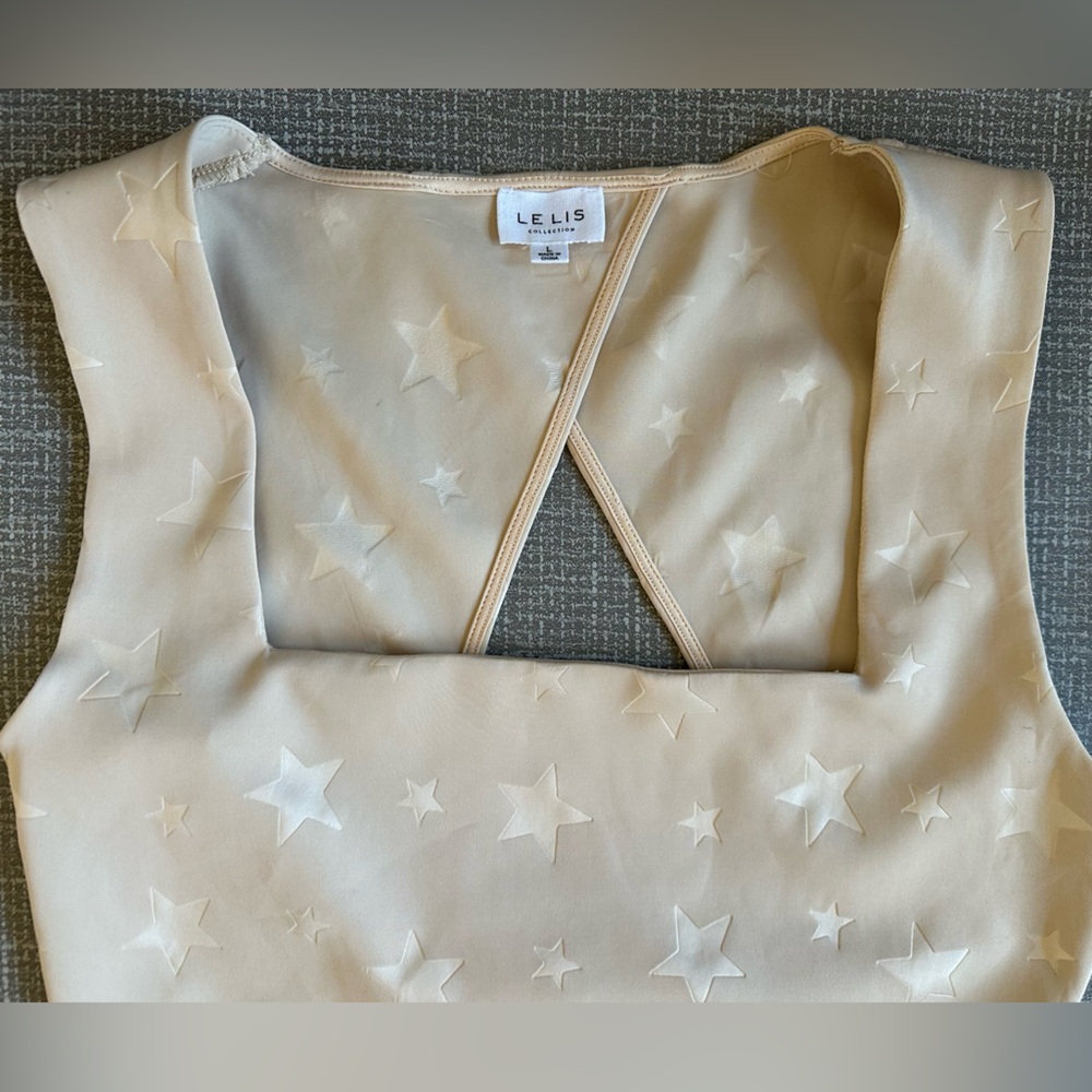 Le Lis Collection Backless Star Print Bodysuit – Tie Back – Beige/Nude – Size L - Picture 5 of 15